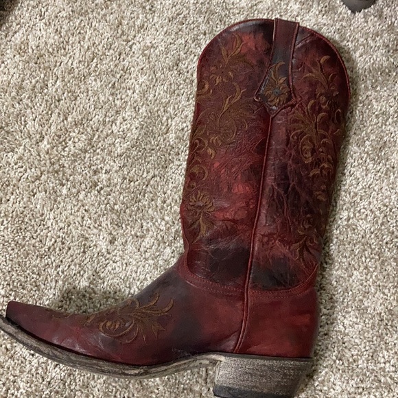 Cavenders Cowgirl Boots - Picture 4 of 12